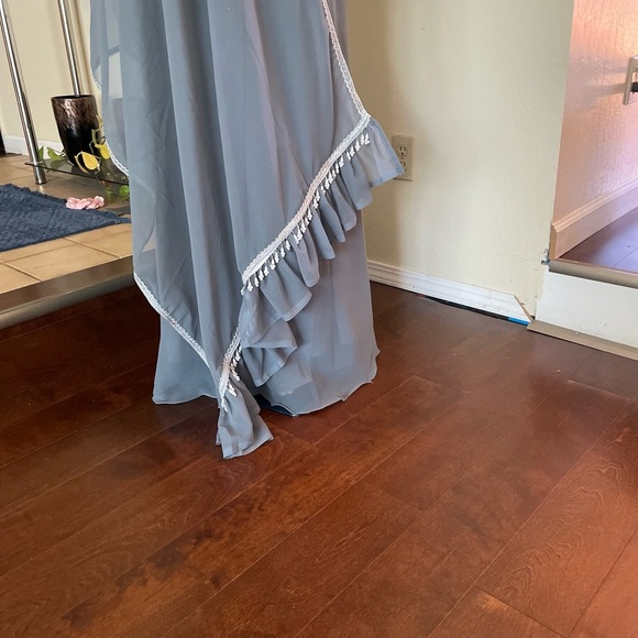 Chic Gray Palazzo Pants with Embroidered Details - Picture 7 of 9